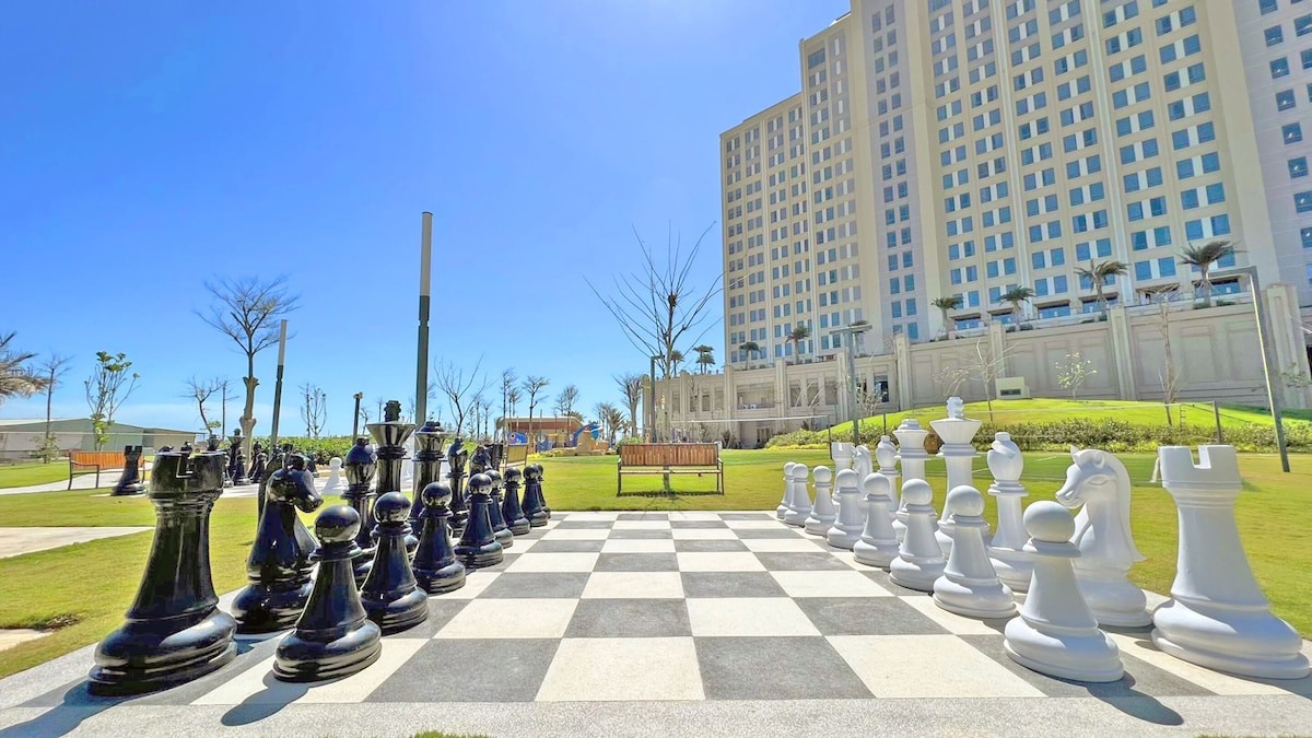 Holiday-Inn-Hồ-Tràm-ivivu-8